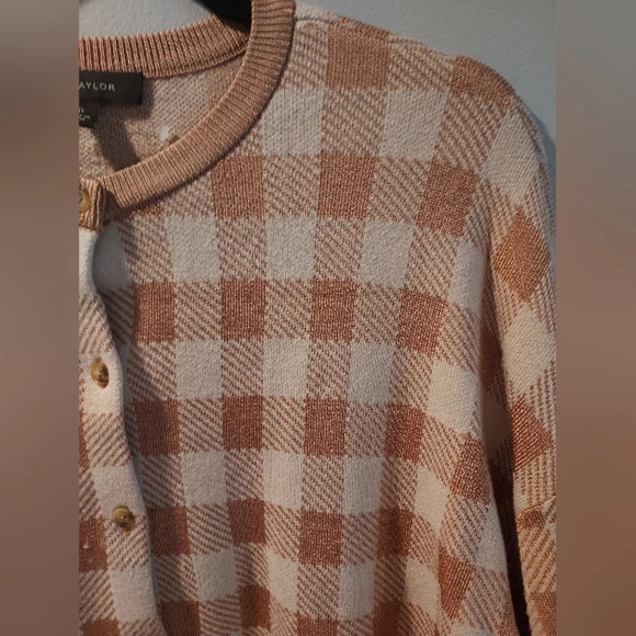 Ann Taylor Cream and Tan Checked Button Front Cardigan Sweater in Size XL - Picture 8 of 12